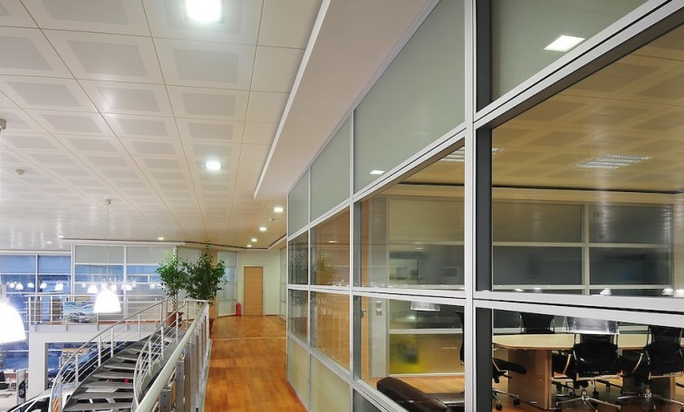 100 LÜK OFİS BÖLMESİ (JALUZİ CAMLI)